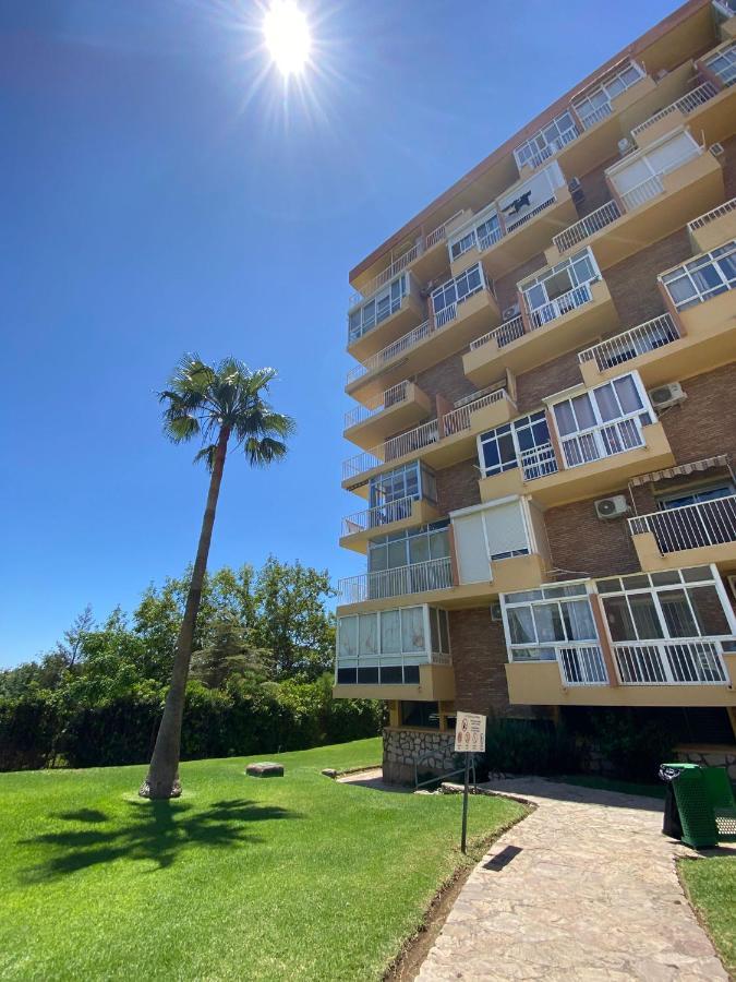 Apt Con Espectacular Vista, Piscinas, Recep 24 Hs ベナルマデナ エクステリア 写真