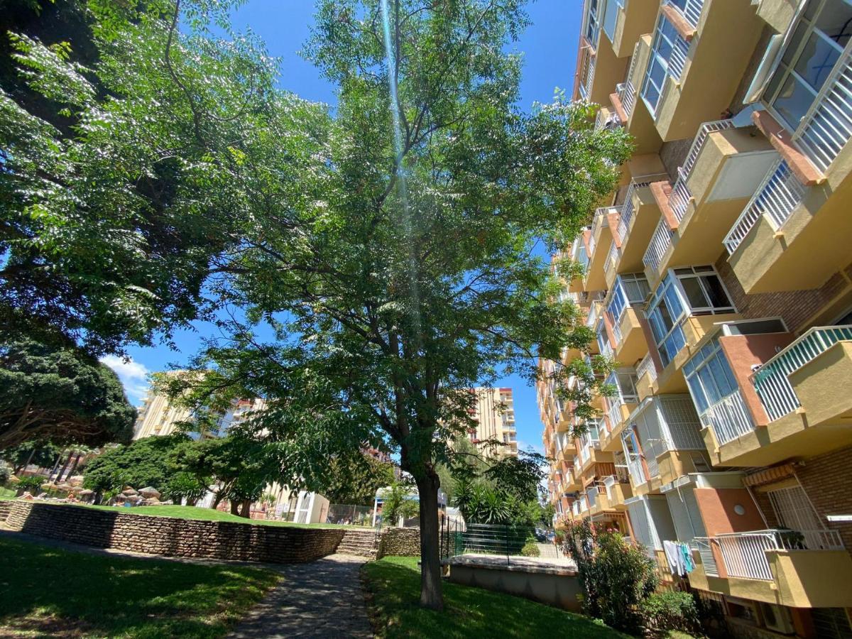 Apt Con Espectacular Vista, Piscinas, Recep 24 Hs ベナルマデナ エクステリア 写真