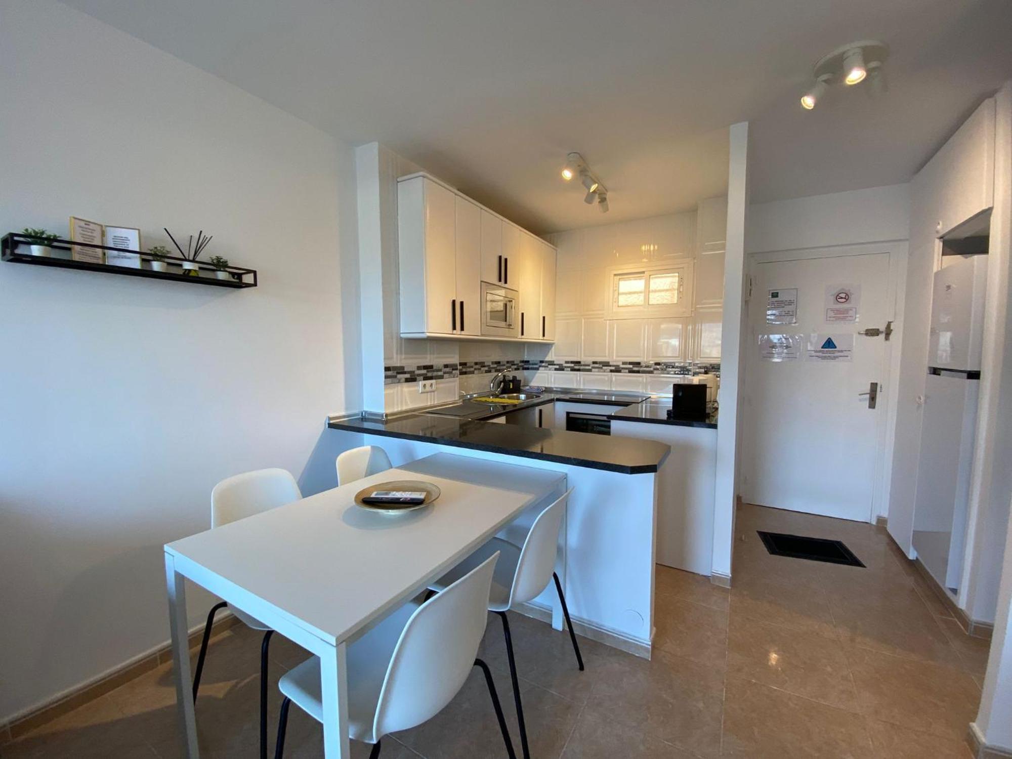 Apt Con Espectacular Vista, Piscinas, Recep 24 Hs ベナルマデナ エクステリア 写真
