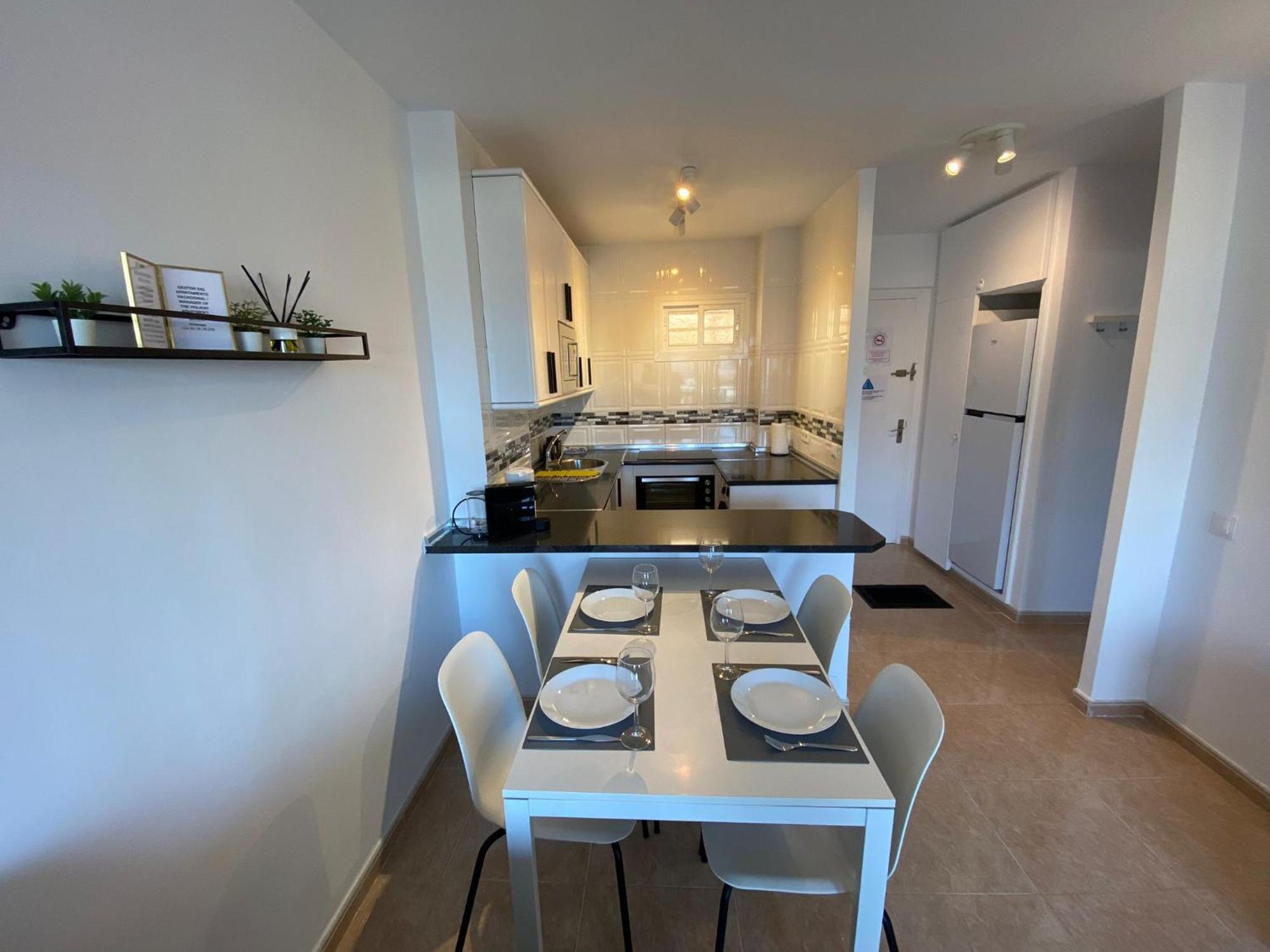 Apt Con Espectacular Vista, Piscinas, Recep 24 Hs ベナルマデナ エクステリア 写真